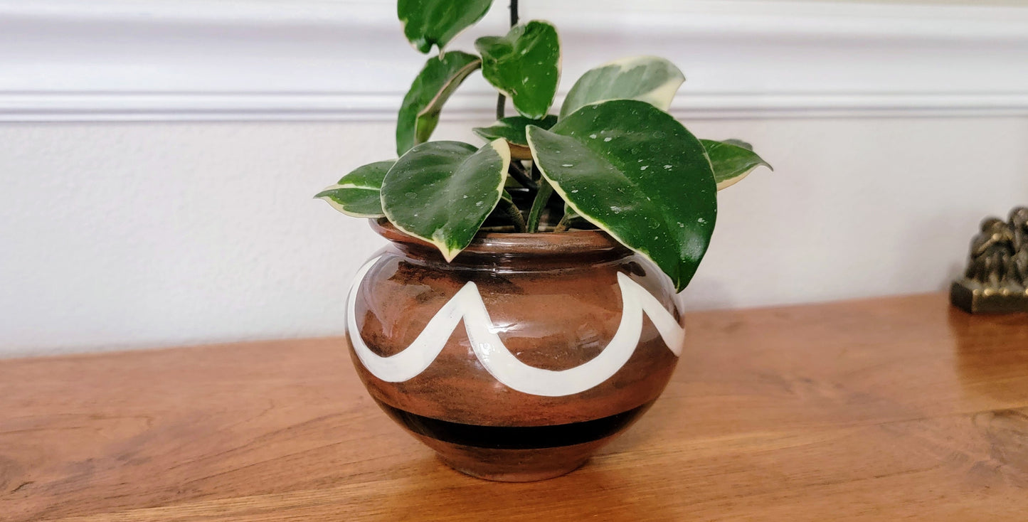 Medium Zelda Pot - Premium Handcrafted Ceramic Planter